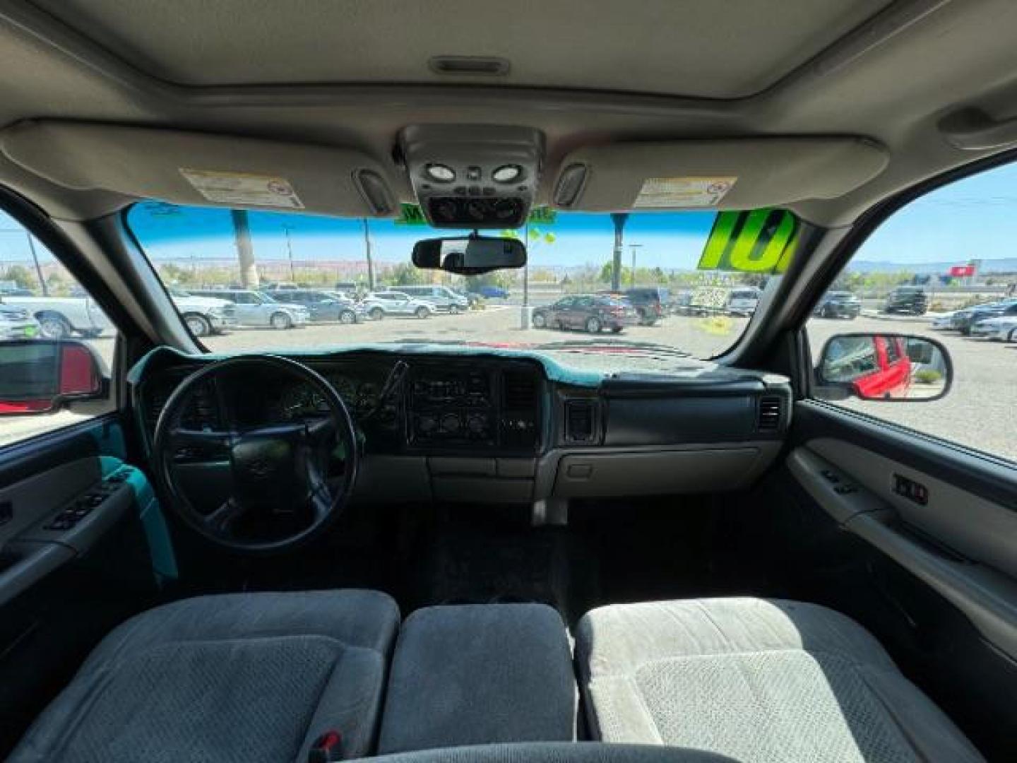 2001 Victory Red /Graphite/Medium Gray Cloth Chevrolet Tahoe 4WD (1GNEK13T31R) with an 5.3L V8 OHV 16V engine, 4-Speed Automatic transmission, located at 1865 East Red Hills Pkwy, St. George, 84770, (435) 628-0023, 37.120850, -113.543640 - Photo#24