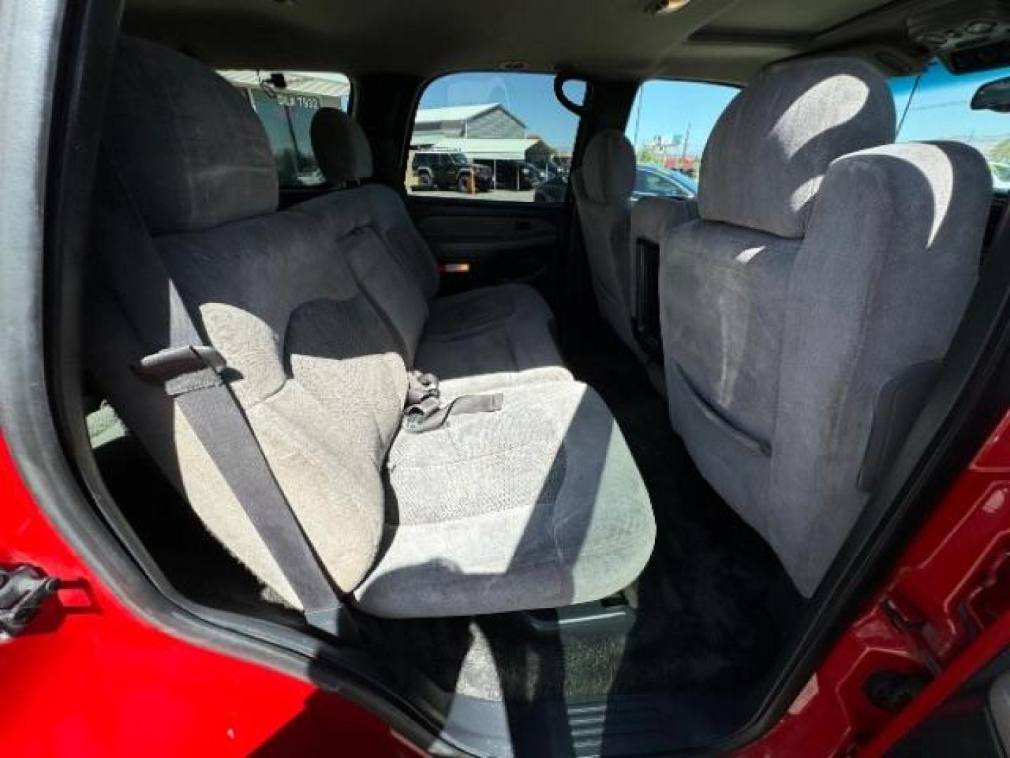 2001 Victory Red /Graphite/Medium Gray Cloth Chevrolet Tahoe 4WD (1GNEK13T31R) with an 5.3L V8 OHV 16V engine, 4-Speed Automatic transmission, located at 1865 East Red Hills Pkwy, St. George, 84770, (435) 628-0023, 37.120850, -113.543640 - Photo#29