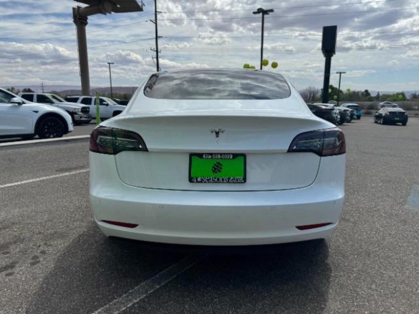 2022 Pearl White Multi-Coat /All Black Tesla Model 3 Standard Range Plus (5YJ3E1EA5NF) with an ELECTRIC engine, 1-Speed Automatic transmission, located at 1865 East Red Hills Pkwy, St. George, 84770, (435) 628-0023, 37.120850, -113.543640 - Photo#9