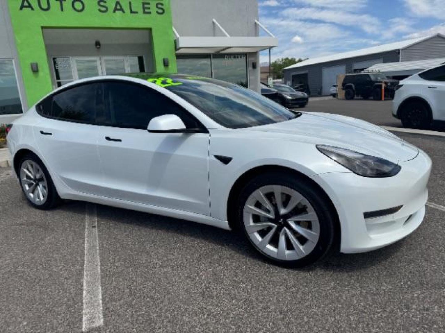 2022 Pearl White Multi-Coat /All Black Tesla Model 3 Standard Range Plus (5YJ3E1EA5NF) with an ELECTRIC engine, 1-Speed Automatic transmission, located at 1865 East Red Hills Pkwy, St. George, 84770, (435) 628-0023, 37.120850, -113.543640 - Photo#14