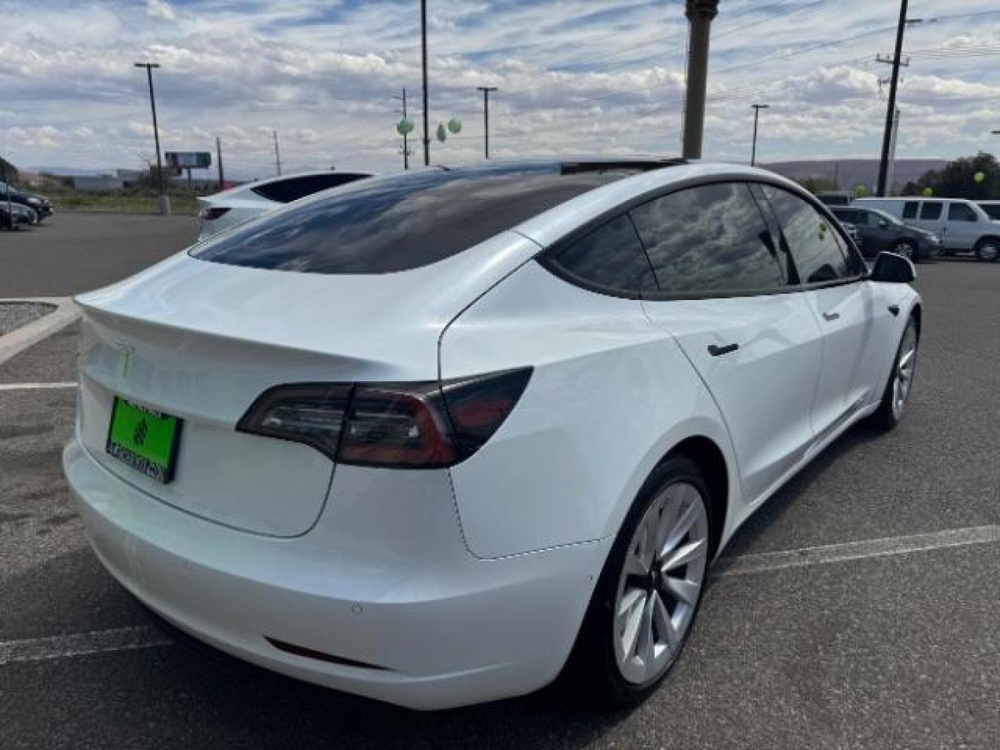 2022 Pearl White Multi-Coat /All Black Tesla Model 3 Standard Range Plus (5YJ3E1EA5NF) with an ELECTRIC engine, 1-Speed Automatic transmission, located at 1865 East Red Hills Pkwy, St. George, 84770, (435) 628-0023, 37.120850, -113.543640 - Sold - But we can special order you any Tesla from our large network of preowned electric vehicles. Call us to discuss current pricing and inventory. - Photo#11