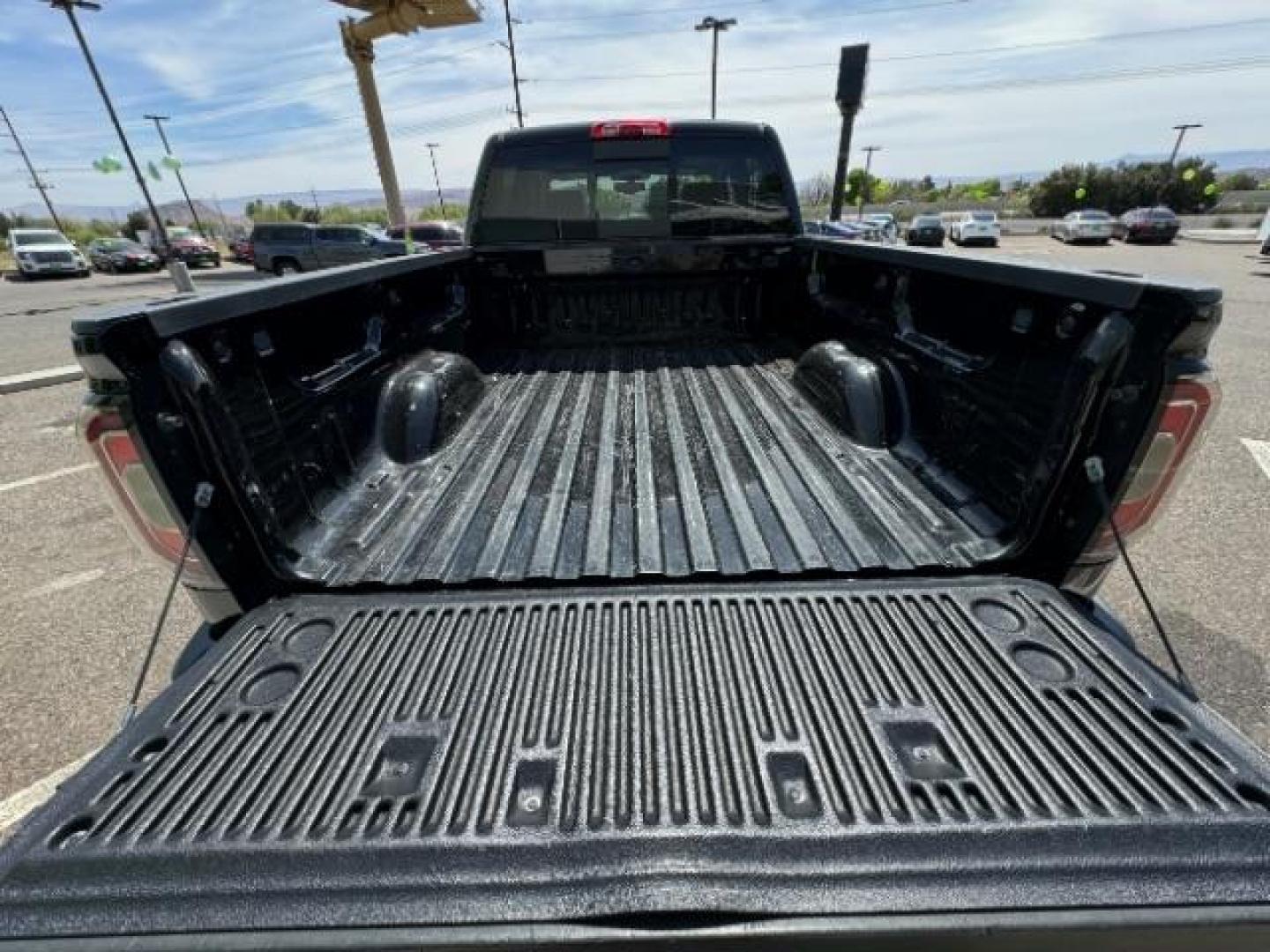 2016 Onyx Black /Jet Black, leather GMC Sierra 1500 SLT Crew Cab Long Box 4WD (3GTU2NEC5GG) with an 5.3L V8 OHV 16V engine, 6-Speed Automatic transmission, located at 1865 East Red Hills Pkwy, St. George, 84770, (435) 628-0023, 37.120850, -113.543640 - Photo#37