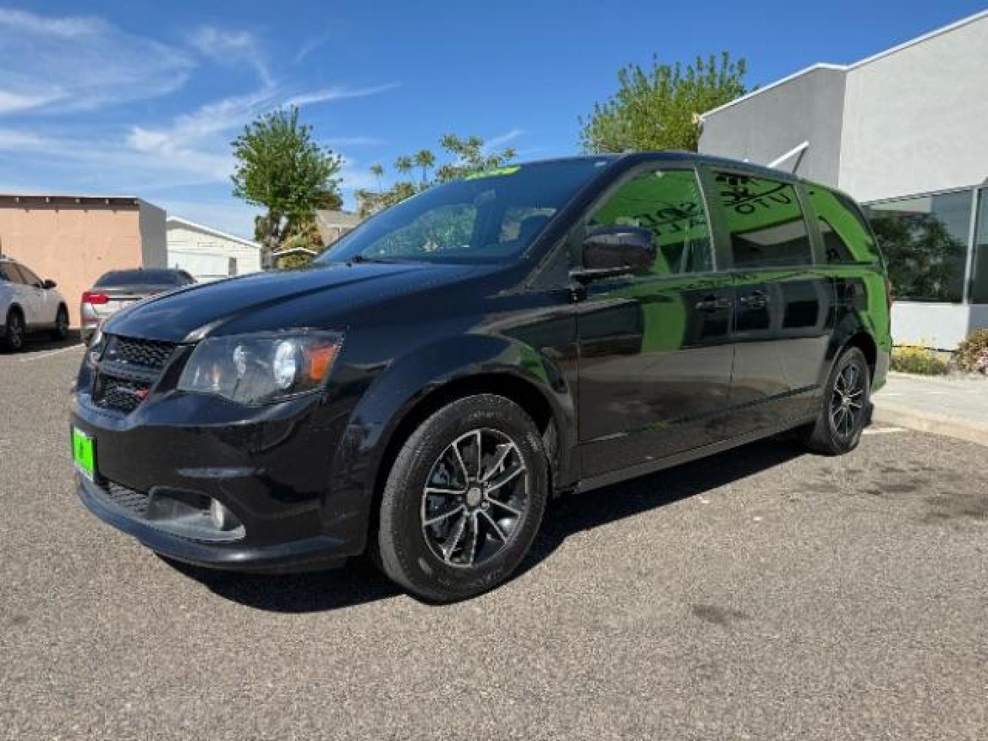 2018 Black /Black leather Dodge Grand Caravan GT (2C4RDGEG5JR) with an 3.6L V6 DOHC 24V engine, 6-Speed Automatic transmission, located at 1865 East Red Hills Pkwy, St. George, 84770, (435) 628-0023, 37.120850, -113.543640 - Photo#4