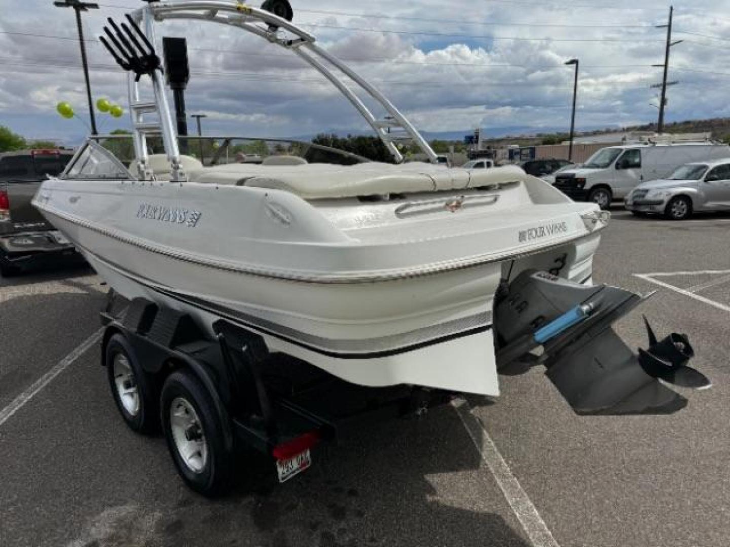 2003 White /White Fourwinns Horizon 210 (GFNMG081H20) , Automatic transmission, located at 1865 East Red Hills Pkwy, St. George, 84770, (435) 628-0023, 37.120850, -113.543640 - Photo#3