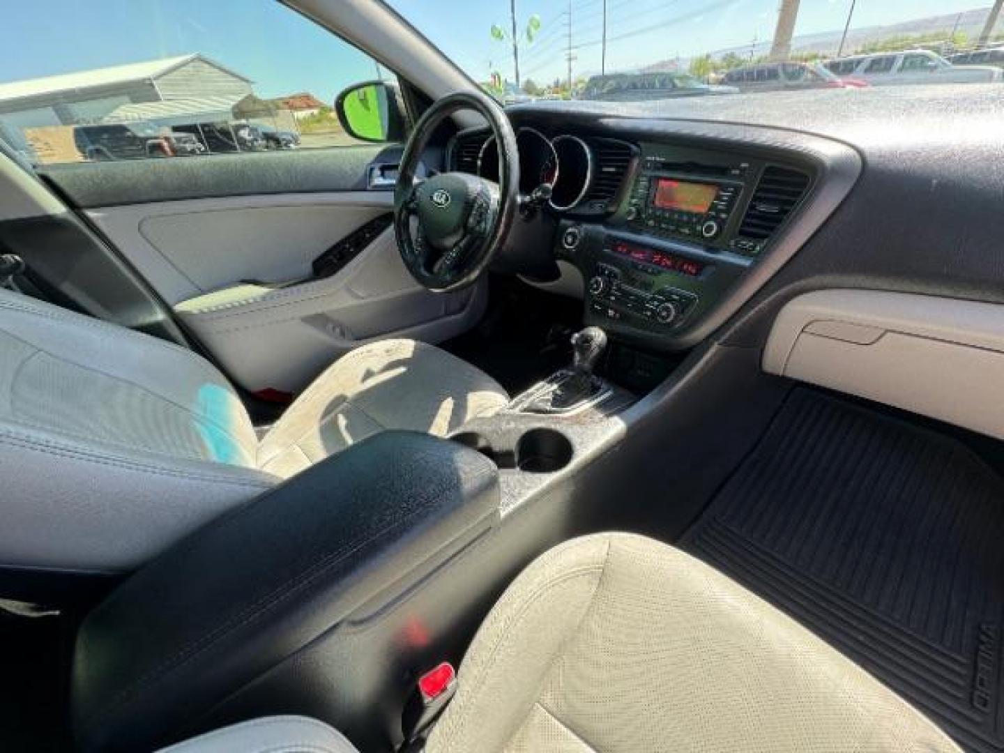 2013 Satin Metal Metallic /Gray Leather Interior Kia Optima EX (5XXGN4A72DG) with an 2.4L L4 DOHC 16V engine, 6-Speed Automatic transmission, located at 1865 East Red Hills Pkwy, St. George, 84770, (435) 628-0023, 37.120850, -113.543640 - Photo#35