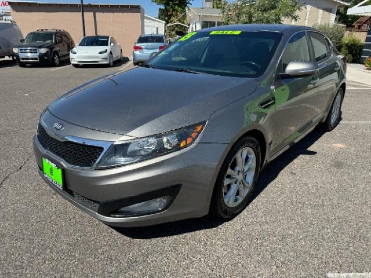 2013 Satin Metal Metallic /Gray Leather Interior Kia Optima EX (5XXGN4A72DG) with an 2.4L L4 DOHC 16V engine, 6-Speed Automatic transmission, located at 1865 East Red Hills Pkwy, St. George, 84770, (435) 628-0023, 37.120850, -113.543640 - Photo#3