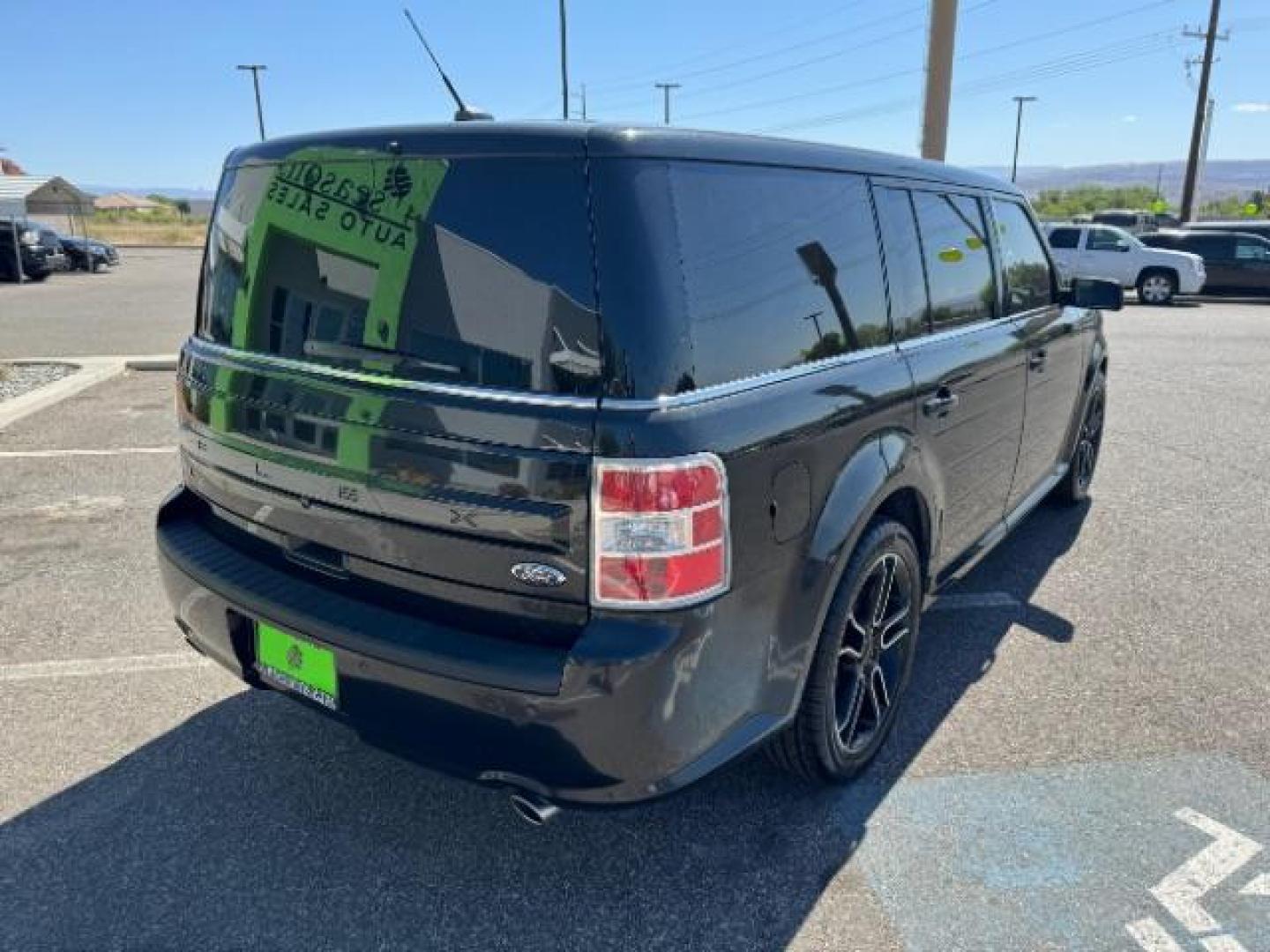 2014 Tuxedo Black Metallic /Charcoal Black Ford Flex SEL FWD (2FMGK5C88EB) with an 3.5L V6 DOHC 24V engine, 6-Speed Automatic Overdrive transmission, located at 940 North Main Street, Cedar City, UT, 84720, (435) 628-0023, 37.692936, -113.061897 - We specialize in helping ALL people get the best financing available. No matter your credit score, good, bad or none we can get you an amazing rate. Had a bankruptcy, divorce, or repossessions? We give you the green light to get your credit back on the road. Low down and affordable payments that fit - Photo#10