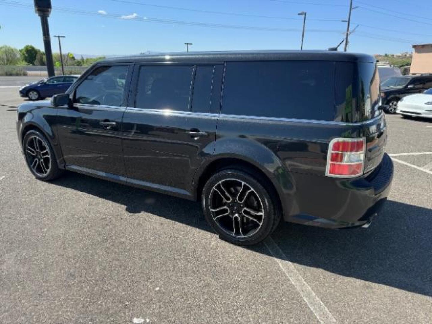 2014 Tuxedo Black Metallic /Charcoal Black Ford Flex SEL FWD (2FMGK5C88EB) with an 3.5L V6 DOHC 24V engine, 6-Speed Automatic Overdrive transmission, located at 940 North Main Street, Cedar City, UT, 84720, (435) 628-0023, 37.692936, -113.061897 - We specialize in helping ALL people get the best financing available. No matter your credit score, good, bad or none we can get you an amazing rate. Had a bankruptcy, divorce, or repossessions? We give you the green light to get your credit back on the road. Low down and affordable payments that fit - Photo#7