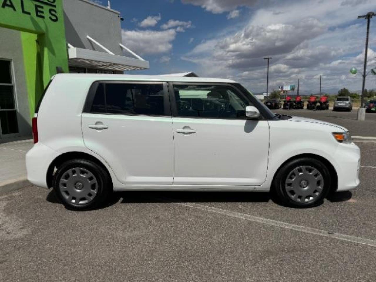 2014 Super White /Dark Charcoal Scion xB 5-Door Wagon 4-Spd AT (JTLZE4FE4EJ) with an 2.4L L4 DOHC 16V engine, 4-Speed Automatic transmission, located at 940 North Main Street, Cedar City, UT, 84720, (435) 628-0023, 37.692936, -113.061897 - We specialize in helping ALL people get the best financing available. No matter your credit score, good, bad or none we can get you an amazing rate. Had a bankruptcy, divorce, or repossessions? We give you the green light to get your credit back on the road. Low down and affordable payments that fit - Photo#7