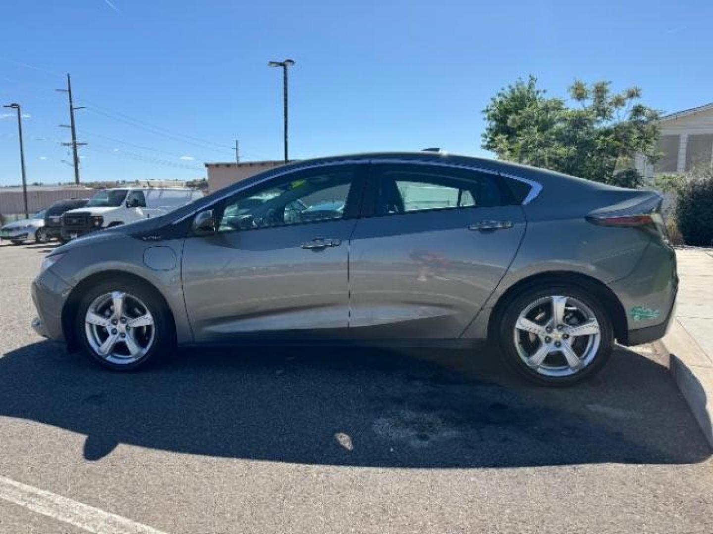 2016 Heather Gray Metallic /Jet Black/Jet Black, leather Chevrolet Volt LT (1G1RC6S5XGU) with an 1.5L L4 DOHC 16V PLUG-IN HYBRID engine, Continuously Variable Transmission transmission, located at 1865 East Red Hills Pkwy, St. George, 84770, (435) 628-0023, 37.120850, -113.543640 - ***This vehicle qualifies for the EV/Hybrid tax rebate of up to $4,000*** We are setup with the IRS to recieve direct payments within 72 hours. We file the rebate online with IRS and can credit it to your down payment, reduce the sales price OR give you cashback!! These cars will not last and can o - Photo#3