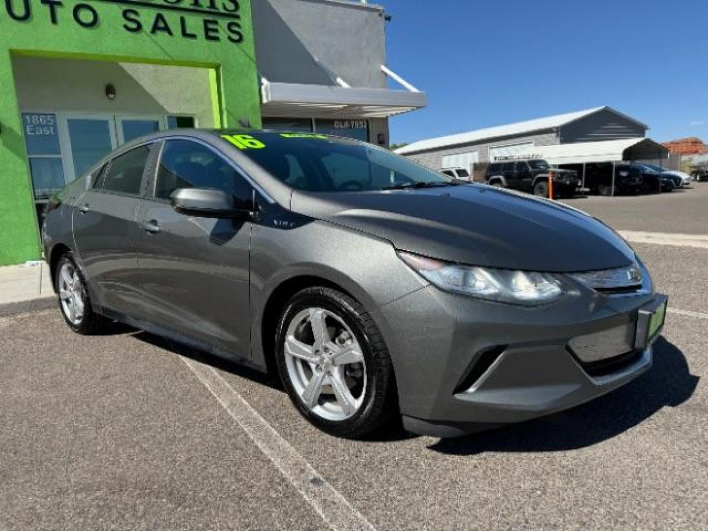 2016 Heather Gray Metallic /Jet Black/Jet Black, leather Chevrolet Volt LT (1G1RC6S5XGU) with an 1.5L L4 DOHC 16V PLUG-IN HYBRID engine, Continuously Variable Transmission transmission, located at 1865 East Red Hills Pkwy, St. George, 84770, (435) 628-0023, 37.120850, -113.543640 - ***This vehicle qualifies for the EV/Hybrid tax rebate of up to $4,000*** We are setup with the IRS to recieve direct payments within 72 hours. We file the rebate online with IRS and can credit it to your down payment, reduce the sales price OR give you cashback!! These cars will not last and can o - Photo#8