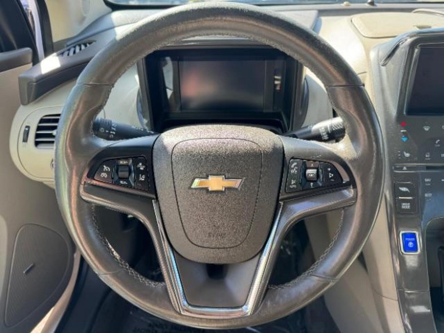 2013 White /Black Interior Chevrolet Volt Premium w/ Navigation and LEP (1G1RH6E47DU) with an 1.4L L4 DOHC 16V PLUG-IN HYBRID engine, Continuously Variable Transmission transmission, located at 940 North Main Street, Cedar City, UT, 84720, (435) 628-0023, 37.692936, -113.061897 - ***This vehicle qualifies for the EV/Hybrid tax rebate of up to $4,000*** We are setup with the IRS to recieve direct payments within 72 hours. We file the rebate online with IRS and can credit it to your down payment, reduce the sales price OR give you cashback!! These cars will not last and can o - Photo#17