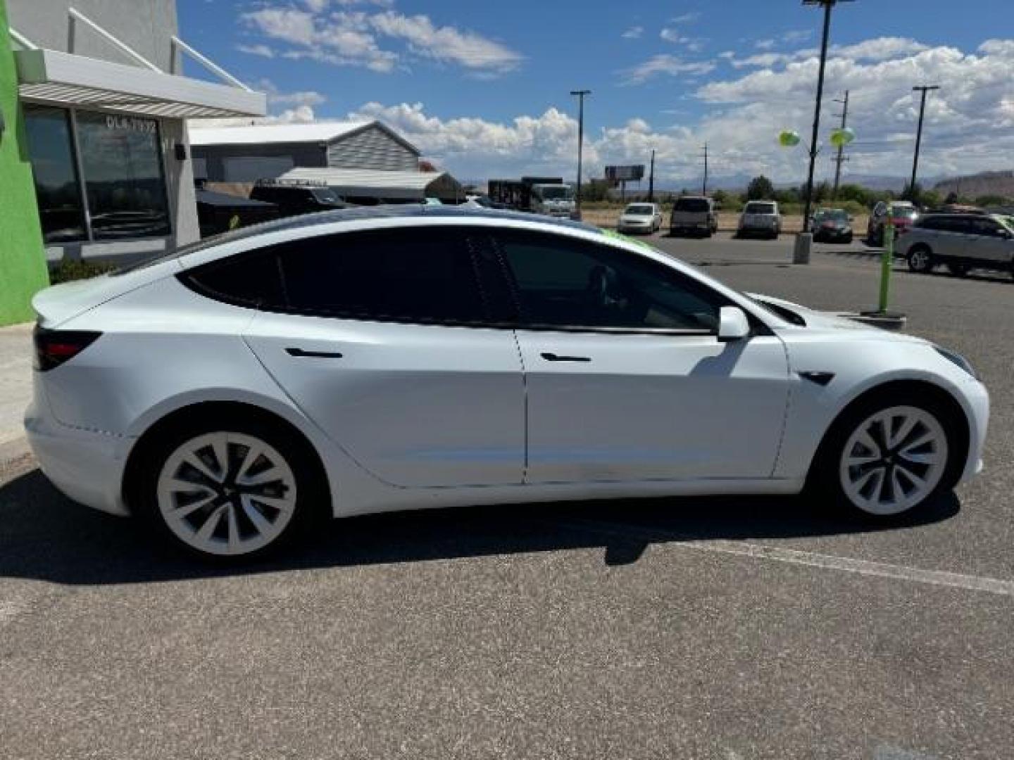 2022 Pearl White Multi-Coat /All Black Tesla Model 3 Standard Range Plus (5YJ3E1EA9NF) with an ELECTRIC engine, 1-Speed Automatic transmission, located at 1865 East Red Hills Pkwy, St. George, 84770, (435) 628-0023, 37.120850, -113.543640 - SOLD - But we can find you the Tesla you want from our large network of used Teslas. Call us to talk about options. Price before $4k tax rebate. This has the new LFP battery pack. Excellent condition. New tires, Gets 250+ miles on a full charge. Stil has battery/drive unit warranty until 100k mi - Photo#11