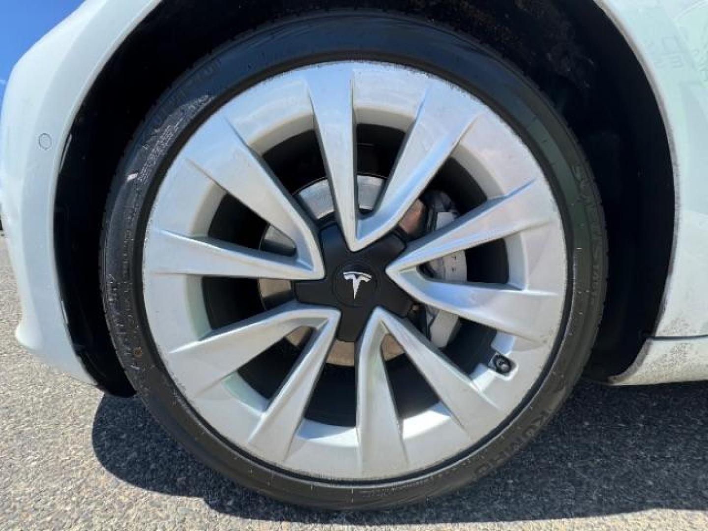 2022 Pearl White Multi-Coat /All Black Tesla Model 3 Standard Range Plus (5YJ3E1EA9NF) with an ELECTRIC engine, 1-Speed Automatic transmission, located at 1865 East Red Hills Pkwy, St. George, 84770, (435) 628-0023, 37.120850, -113.543640 - SOLD - But we can find you the Tesla you want from our large network of used Teslas. Call us to talk about options. Price before $4k tax rebate. This has the new LFP battery pack. Excellent condition. New tires, Gets 250+ miles on a full charge. Stil has battery/drive unit warranty until 100k mi - Photo#15