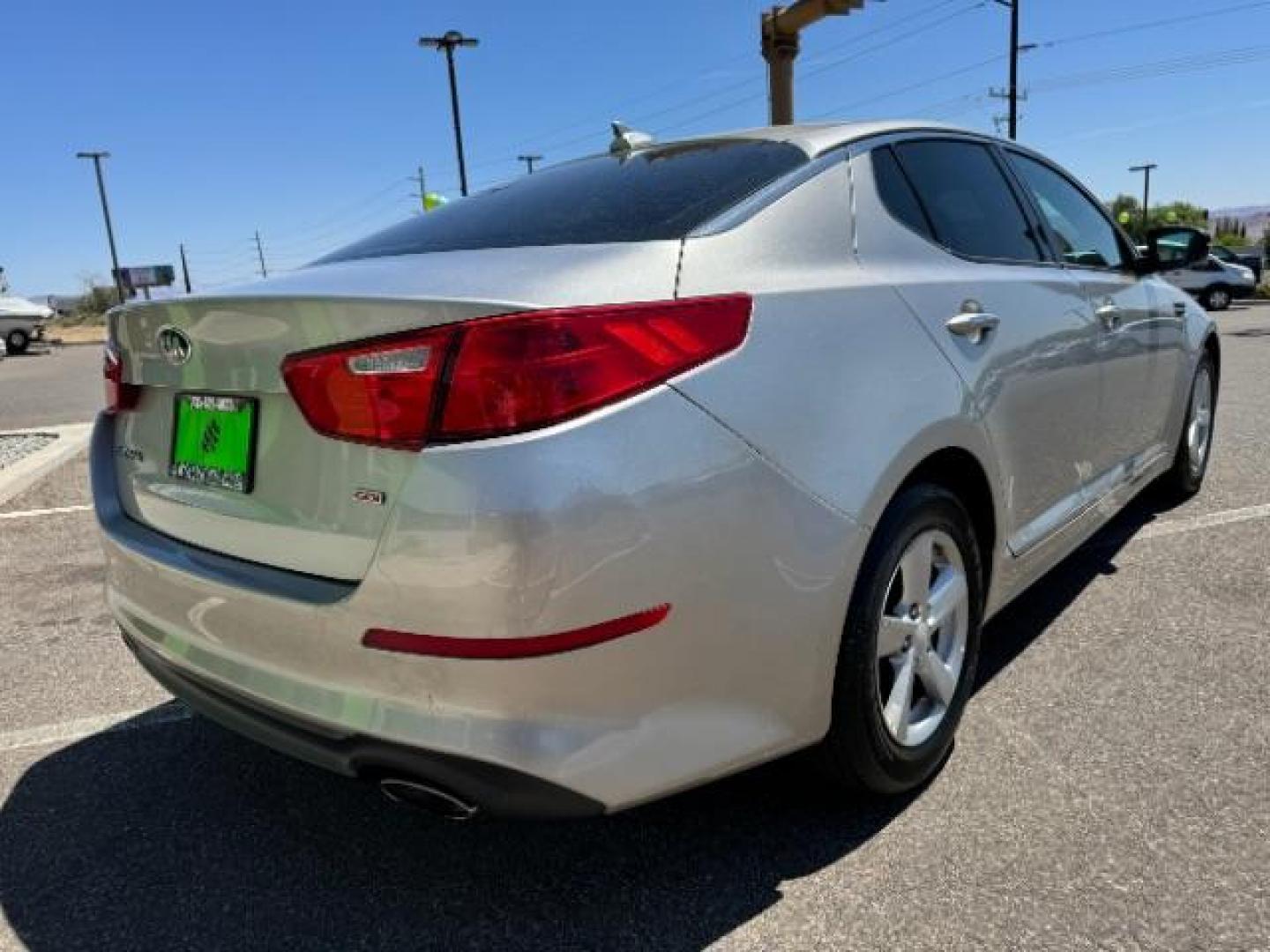 2015 Satin Metal /Beige Kia Optima LX (5XXGM4A71FG) with an 2.4L L4 DOHC 16V engine, 6-Speed Automatic transmission, located at 1865 East Red Hills Pkwy, St. George, 84770, (435) 628-0023, 37.120850, -113.543640 - We specialize in helping ALL people get the best financing available. No matter your credit score, good, bad or none we can get you an amazing rate. Had a bankruptcy, divorce, or repossessions? We give you the green light to get your credit back on the road. Low down and affordable payments that fit - Photo#6