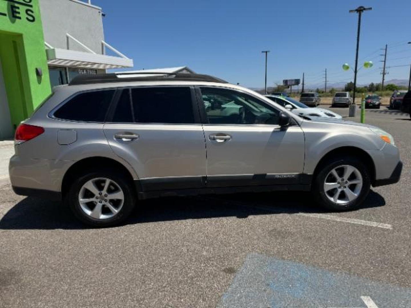 2014 Gold /Ivory Subaru Outback 2.5i (4S4BRBAC9E3) with an 2.5L H4 DOHC 16V engine, Continuously Variable Transmission transmission, located at 1865 East Red Hills Pkwy, St. George, 84770, (435) 628-0023, 37.120850, -113.543640 - We specialize in helping ALL people get the best financing available. No matter your credit score, good, bad or none we can get you an amazing rate. Had a bankruptcy, divorce, or repossessions? We give you the green light to get your credit back on the road. Low down and affordable payments that fit - Photo#7