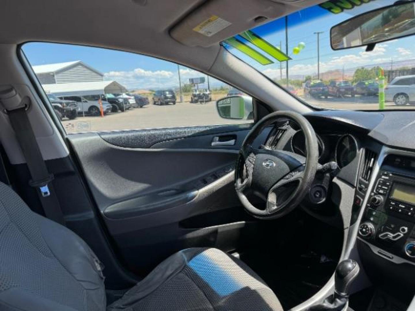 2011 Radiant Silver Metallic Hyundai Sonata GLS Auto (5NPEB4AC0BH) with an 2.4L L4 DOHC 16V engine, 6-Speed Automatic transmission, located at 1865 East Red Hills Pkwy, St. George, 84770, (435) 628-0023, 37.120850, -113.543640 - Photo#31