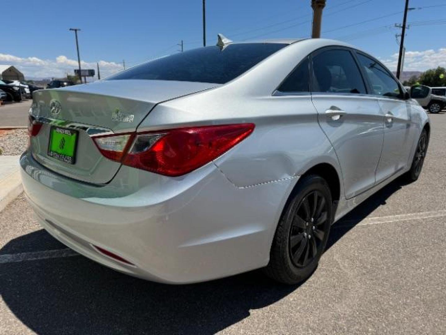 2011 Radiant Silver Metallic Hyundai Sonata GLS Auto (5NPEB4AC0BH) with an 2.4L L4 DOHC 16V engine, 6-Speed Automatic transmission, located at 1865 East Red Hills Pkwy, St. George, 84770, (435) 628-0023, 37.120850, -113.543640 - Photo#6