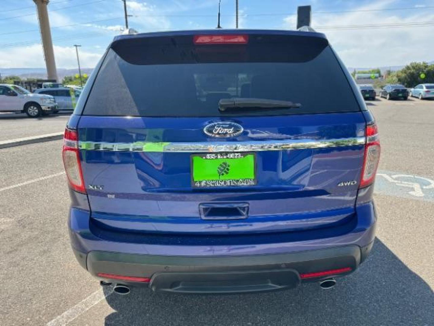 2013 Deep Impact Blue Metallic /Charcoal Black Cloth Interior Ford Explorer XLT 4WD (1FM5K8D8XDG) with an 3.5L V6 DOHC 24V engine, 6-Speed Automatic transmission, located at 1865 East Red Hills Pkwy, St. George, 84770, (435) 628-0023, 37.120850, -113.543640 - We specialize in helping ALL people get the best financing available. No matter your credit score, good, bad or none we can get you an amazing rate. Had a bankruptcy, divorce, or repossessions? We give you the green light to get your credit back on the road. Low down and affordable payments that fit - Photo#5