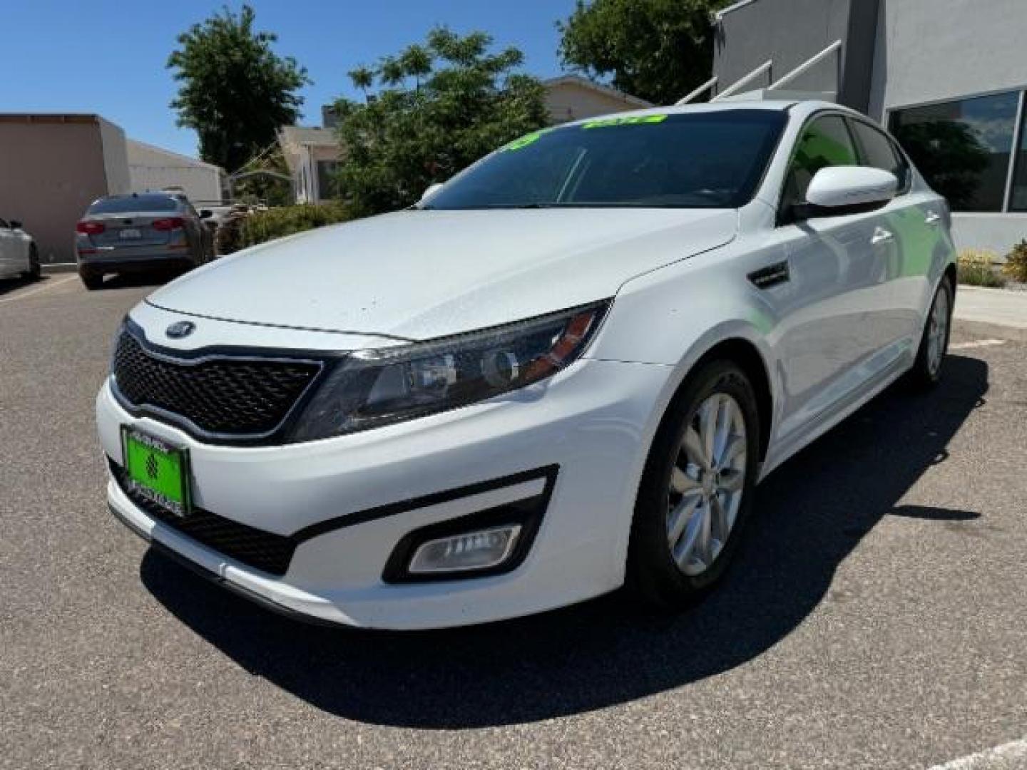 2015 Snow White Pearl /Black Interior Kia Optima EX (5XXGN4A79FG) with an 2.4L L4 DOHC 16V engine, 6-Speed Automatic transmission, located at 940 North Main Street, Cedar City, UT, 84720, (435) 628-0023, 37.692936, -113.061897 - Photo#2