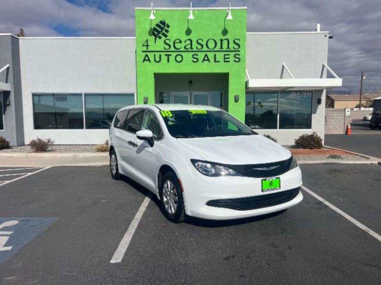 2018 Bright White Clear C /Black/Alloy, cloth Chrysler Pacifica L (2C4RC1AG2JR) with an 3.6L V6 DOHC 24V engine, 9-Speed Automatic transmission, located at 1865 East Red Hills Pkwy, St. George, 84770, (435) 628-0023, 37.120850, -113.543640 - Photo#0