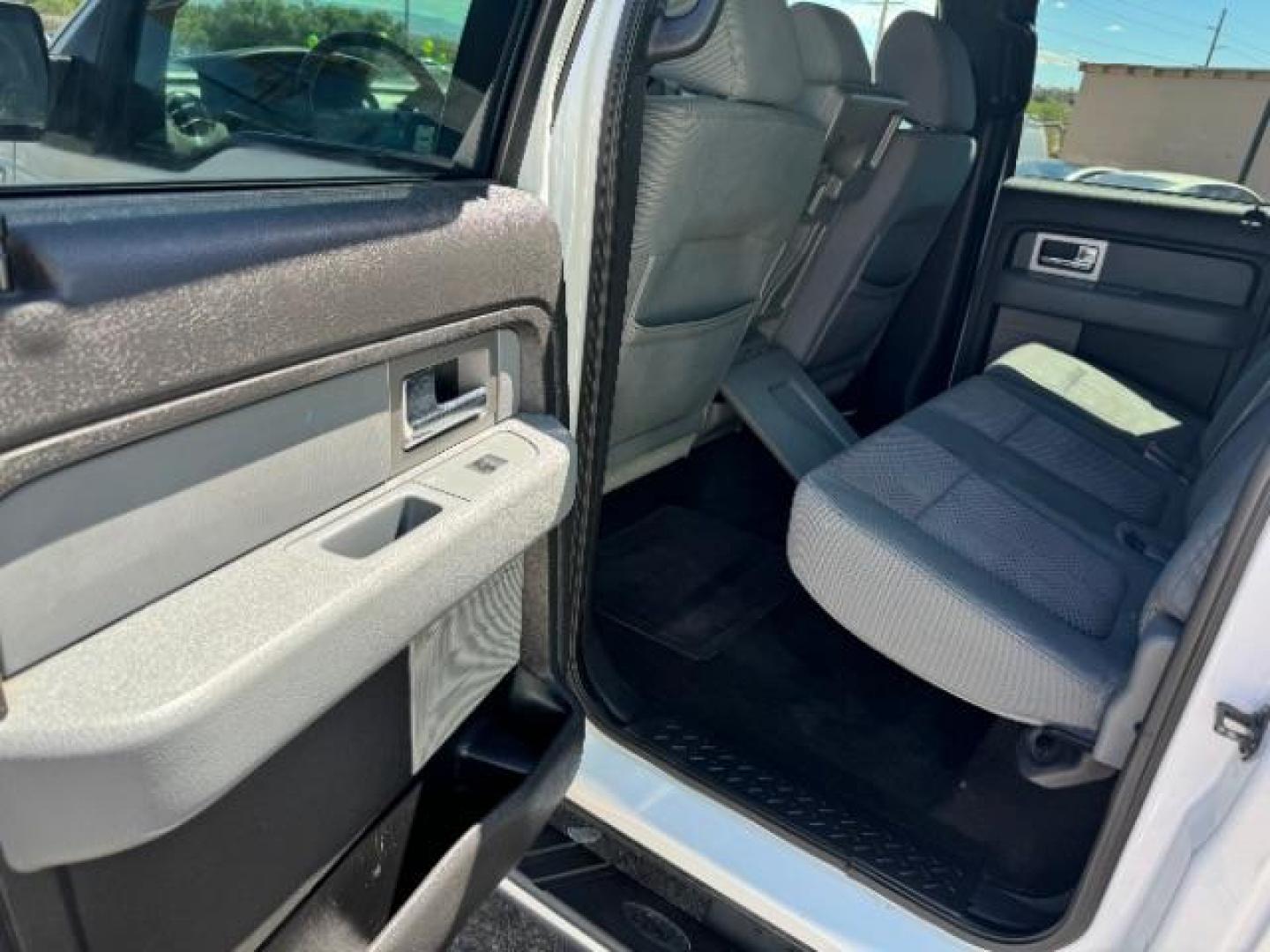 2011 Oxford White /Steel Gray Cloth Interior Ford F-150 XLT SuperCrew 5.5-ft. Bed 2WD (1FTFW1CF0BF) with an 5.0L V8 engine, 6-Speed Automatic transmission, located at 940 North Main Street, Cedar City, UT, 84720, (435) 628-0023, 37.692936, -113.061897 - Photo#23