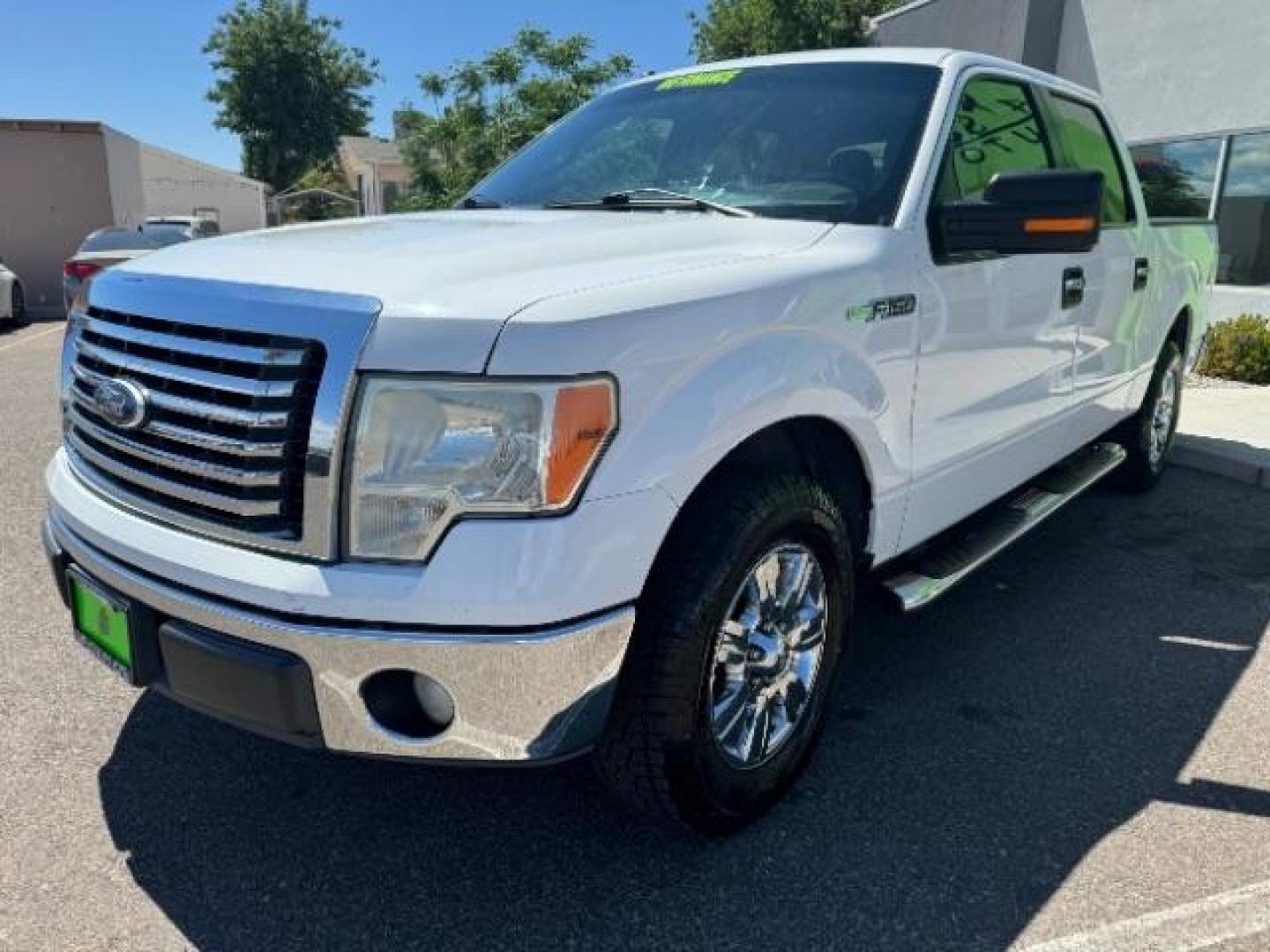 2011 Oxford White /Steel Gray Cloth Interior Ford F-150 XLT SuperCrew 5.5-ft. Bed 2WD (1FTFW1CF0BF) with an 5.0L V8 engine, 6-Speed Automatic transmission, located at 940 North Main Street, Cedar City, UT, 84720, (435) 628-0023, 37.692936, -113.061897 - Photo#2