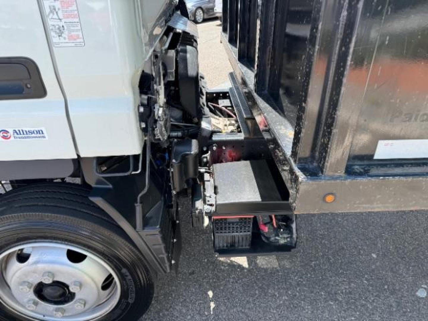 2020 White /Black Mitsubishi Fuso FE180 (4UZCXE11XLG) with an 6L engine, Automatic transmission, located at 1865 East Red Hills Pkwy, St. George, 84770, (435) 628-0023, 37.120850, -113.543640 - Photo#17