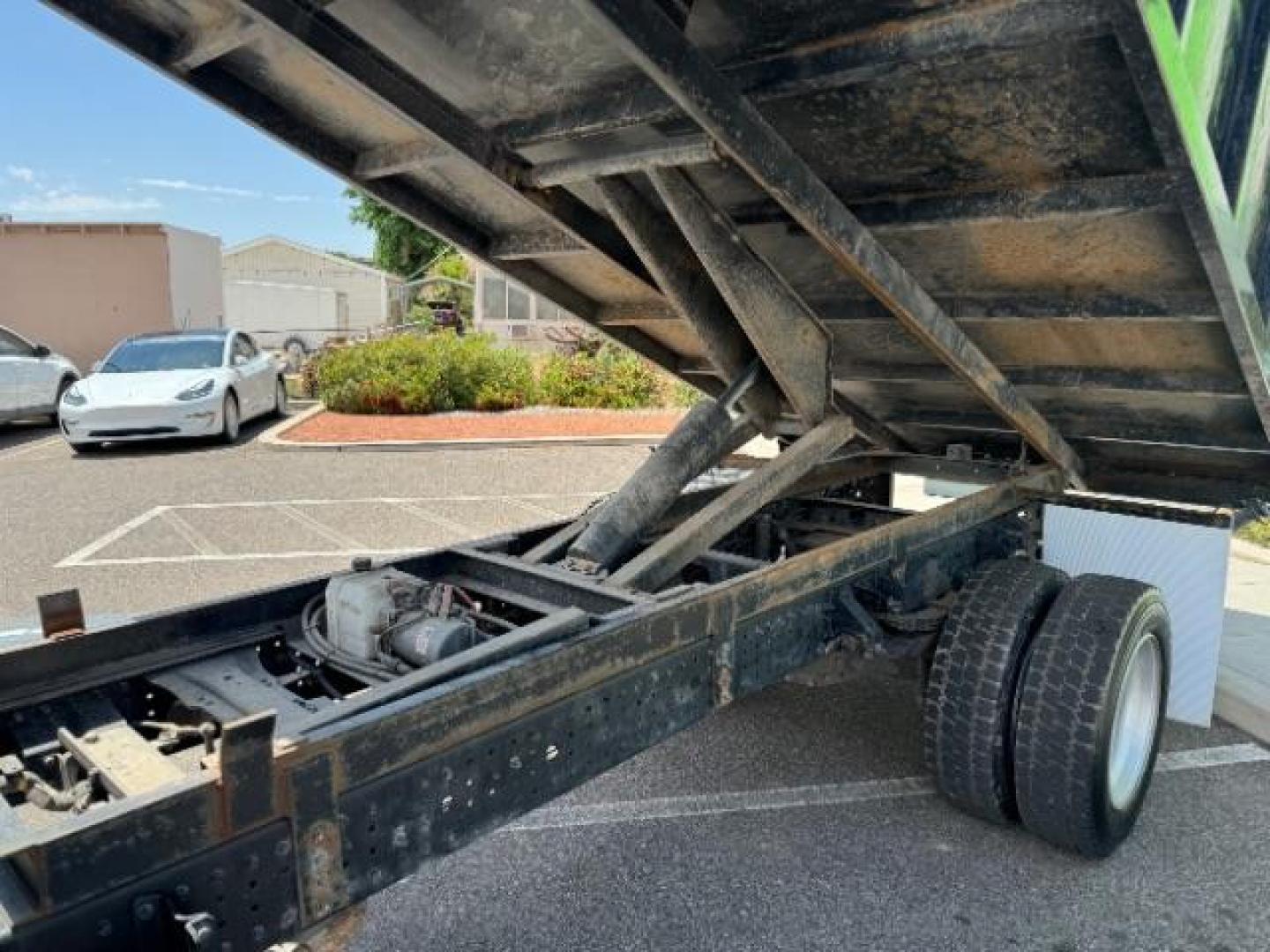 2020 White /Black Mitsubishi Fuso FE180 (4UZCXE11XLG) with an 6L engine, Automatic transmission, located at 1865 East Red Hills Pkwy, St. George, 84770, (435) 628-0023, 37.120850, -113.543640 - Photo#20