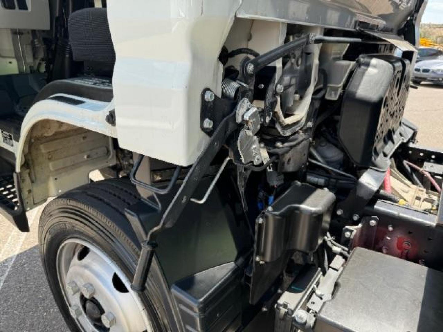 2020 White /Black Mitsubishi Fuso FE180 (4UZCXE11XLG) with an 6L engine, Automatic transmission, located at 1865 East Red Hills Pkwy, St. George, 84770, (435) 628-0023, 37.120850, -113.543640 - Photo#24