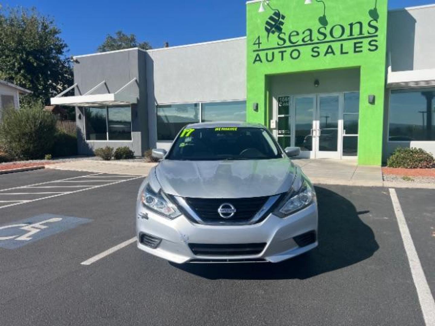 2017 Brilliant Silver /Charcoal, cloth Nissan Altima 2.5 S (1N4AL3AP1HN) with an 2.5L L4 DOHC 16V engine, Continuously Variabl transmission, located at 1865 East Red Hills Pkwy, St. George, 84770, (435) 628-0023, 37.120850, -113.543640 - Photo#1