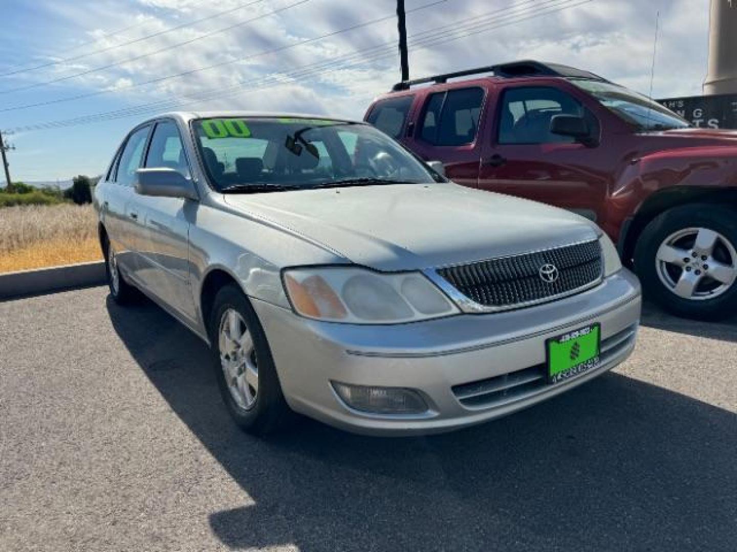 2000 Silver Spruce Metallic /Stone Cloth Toyota Avalon XLS (4T1BF28B2YU) with an 3.0L V6 DOHC 24V engine, 4-Speed Automatic transmission, located at 1865 East Red Hills Pkwy, St. George, 84770, (435) 628-0023, 37.120850, -113.543640 - This vehicle is a Mechanic Special. This means it will need some love. Runs a drives fine but has body damage, leaks or other mechanical issues. It did NOT pass our 50 point inspection. Get a great deal on a less than perfect car. These cars do NOT qualify for our in house financing. Cash and carry, - Photo#0