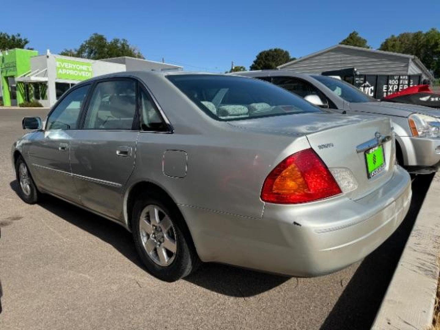 2000 Silver Spruce Metallic /Stone Cloth Toyota Avalon XLS (4T1BF28B2YU) with an 3.0L V6 DOHC 24V engine, 4-Speed Automatic transmission, located at 1865 East Red Hills Pkwy, St. George, 84770, (435) 628-0023, 37.120850, -113.543640 - This vehicle is a Mechanic Special. This means it will need some love. Runs a drives fine but has body damage, leaks or other mechanical issues. It did NOT pass our 50 point inspection. Get a great deal on a less than perfect car. These cars do NOT qualify for our in house financing. Cash and carry, - Photo#3