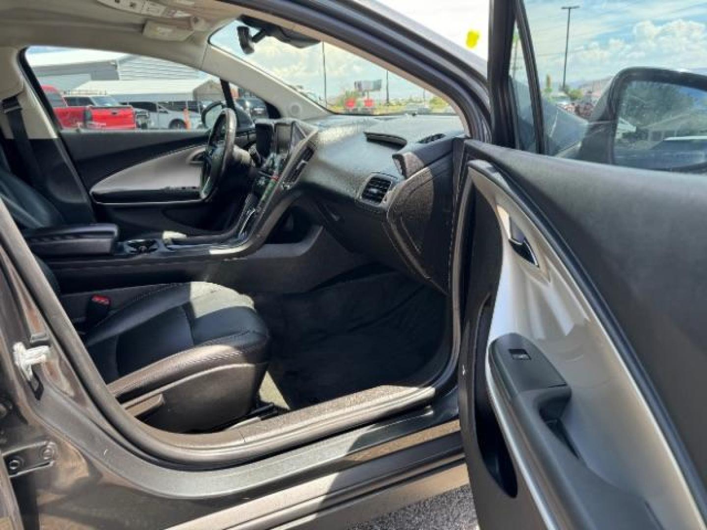 2015 Ashen Gray Metallic /Jet Black/Dark Accents Chevrolet Volt Premium w/ Navigation (1G1RD6E44FU) with an 1.4L L4 DOHC 16V PLUG-IN HYBRID engine, Continuously Variable Transmission transmission, located at 940 North Main Street, Cedar City, UT, 84720, (435) 628-0023, 37.692936, -113.061897 - ***This vehicle qualifies for the EV/Hybrid tax rebate of up to $4,000*** We are setup with the IRS to recieve direct payments within 72 hours. We file the rebate online with IRS and can credit it to your down payment, reduce the sales price OR give you cashback!! These cars will not last and can o - Photo#28