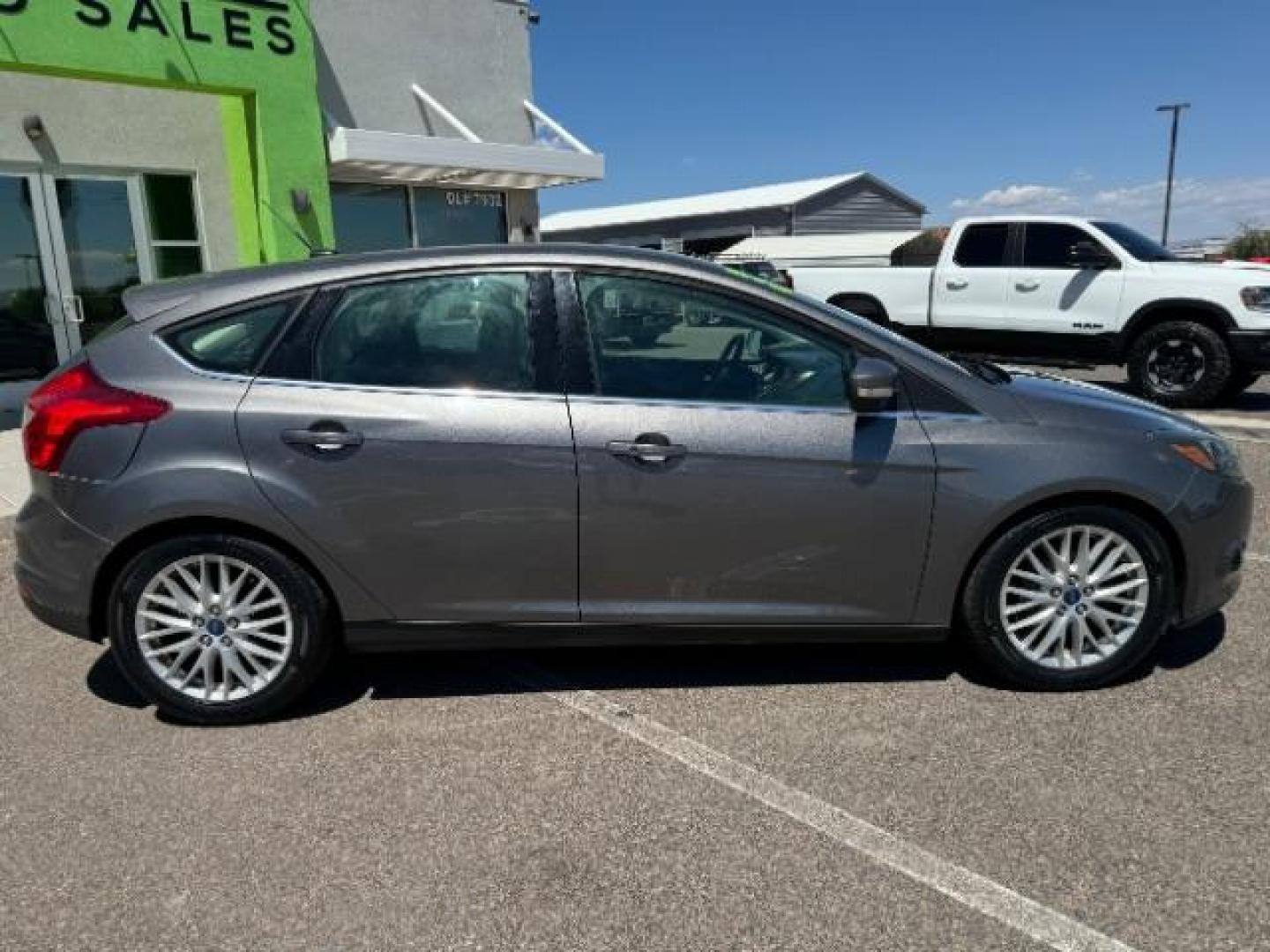 2013 Gray /Charcoal Black Ford Focus Titanium Hatch (1FADP3N23DL) with an 2.0L L4 DOHC 16V engine, 6-Speed Automatic transmission, located at 1865 East Red Hills Pkwy, St. George, 84770, (435) 628-0023, 37.120850, -113.543640 - Photo#7