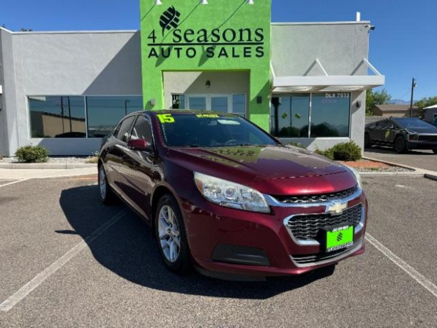 2015 MAROON /Cocoa/Light Neutral Chevrolet Malibu 1LT (1G11C5SL7FF) with an 2.5L L4 DOHC 16V engine, 6-Speed Automatic transmission, located at 1865 East Red Hills Pkwy, St. George, 84770, (435) 628-0023, 37.120850, -113.543640 - We specialize in helping ALL people get the best financing available. No matter your credit score, good, bad or none we can get you an amazing rate. Had a bankruptcy, divorce, or repossessions? We give you the green light to get your credit back on the road. Low down and affordable payments that fit - Photo#0