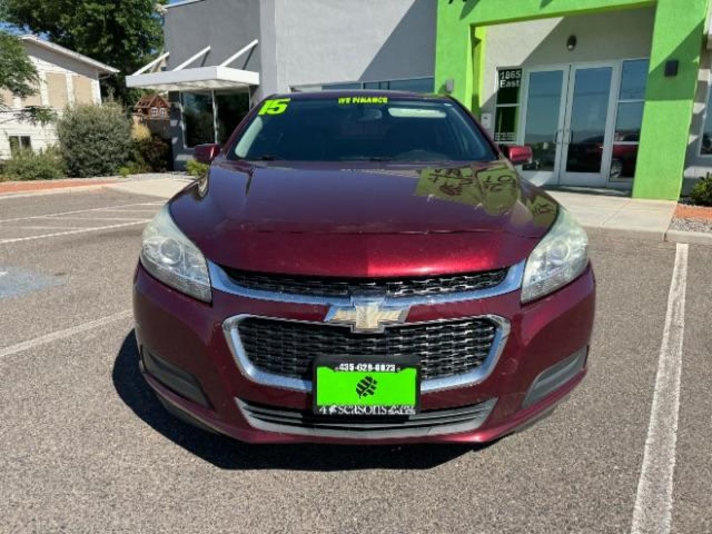 2015 MAROON /Cocoa/Light Neutral Chevrolet Malibu 1LT (1G11C5SL7FF) with an 2.5L L4 DOHC 16V engine, 6-Speed Automatic transmission, located at 1865 East Red Hills Pkwy, St. George, 84770, (435) 628-0023, 37.120850, -113.543640 - We specialize in helping ALL people get the best financing available. No matter your credit score, good, bad or none we can get you an amazing rate. Had a bankruptcy, divorce, or repossessions? We give you the green light to get your credit back on the road. Low down and affordable payments that fit - Photo#1