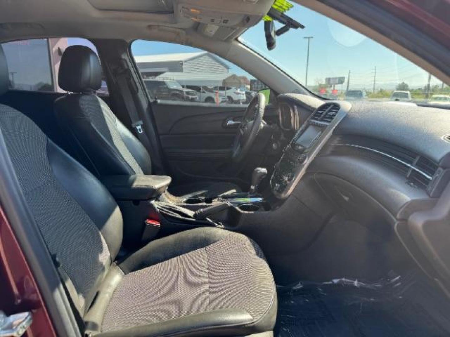 2015 MAROON /Cocoa/Light Neutral Chevrolet Malibu 1LT (1G11C5SL7FF) with an 2.5L L4 DOHC 16V engine, 6-Speed Automatic transmission, located at 1865 East Red Hills Pkwy, St. George, 84770, (435) 628-0023, 37.120850, -113.543640 - Photo#32