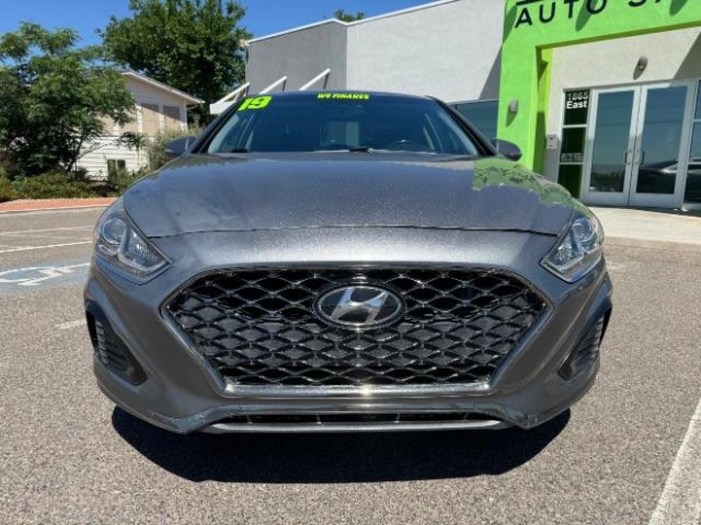 2019 Machine Gray /Black, leather/cloth Hyundai Sonata Sport (5NPE34AF9KH) with an 2.4L L4 DOHC 16V engine, 6-Speed Automatic transmission, located at 1865 East Red Hills Pkwy, St. George, 84770, (435) 628-0023, 37.120850, -113.543640 - We specialize in helping ALL people get the best financing available. No matter your credit score, good, bad or none we can get you an amazing rate. Had a bankruptcy, divorce, or repossessions? We give you the green light to get your credit back on the road. Low down and affordable payments that fit - Photo#1