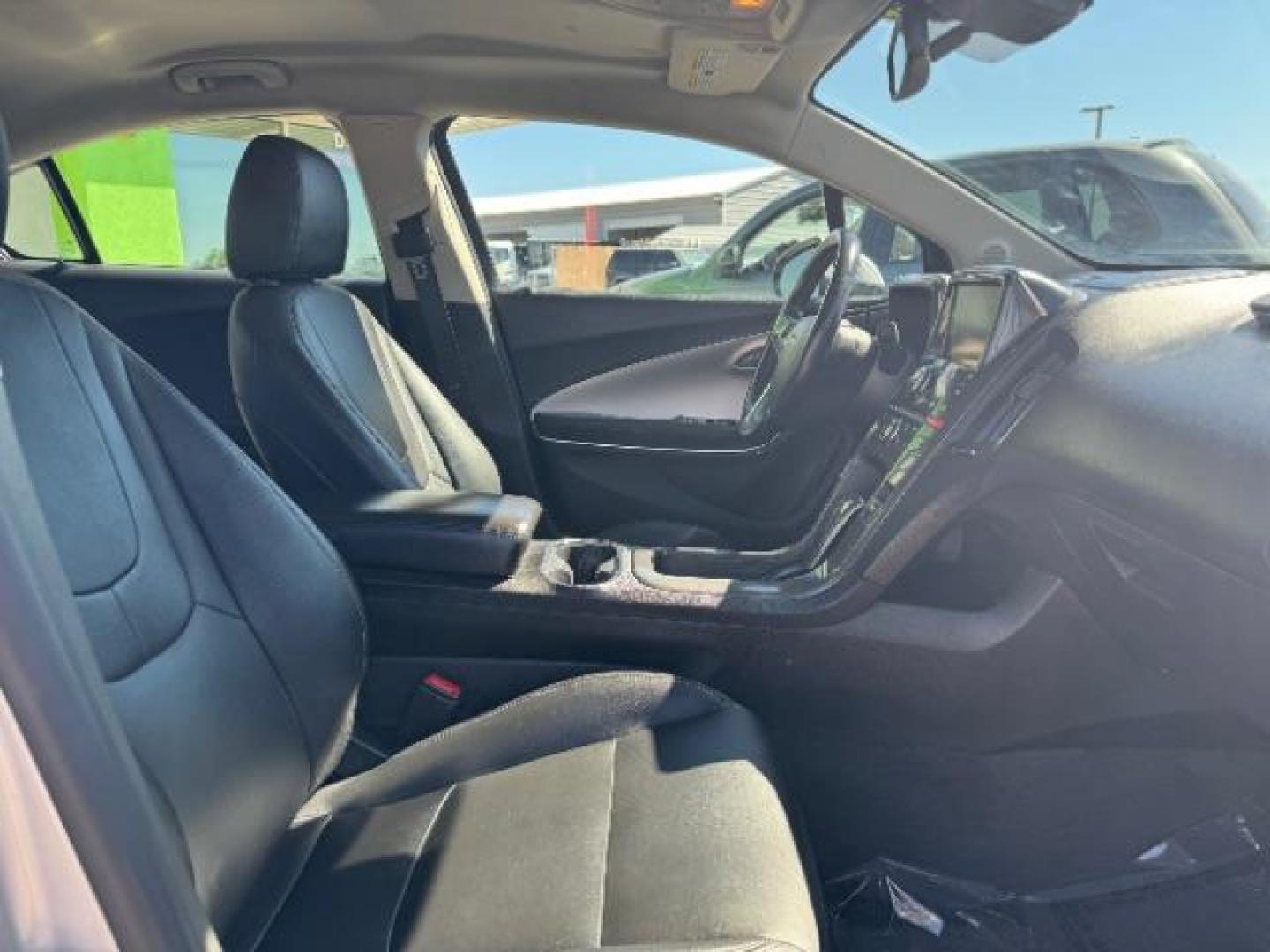 2014 Silver /Black Leather Interior Chevrolet Volt Premium w/ Navigation and LEP (1G1RH6E49EU) with an 1.4L L4 DOHC 16V PLUG-IN HYBRID engine, Continuously Variable Transmission transmission, located at 940 North Main Street, Cedar City, UT, 84720, (435) 628-0023, 37.692936, -113.061897 - Photo#26