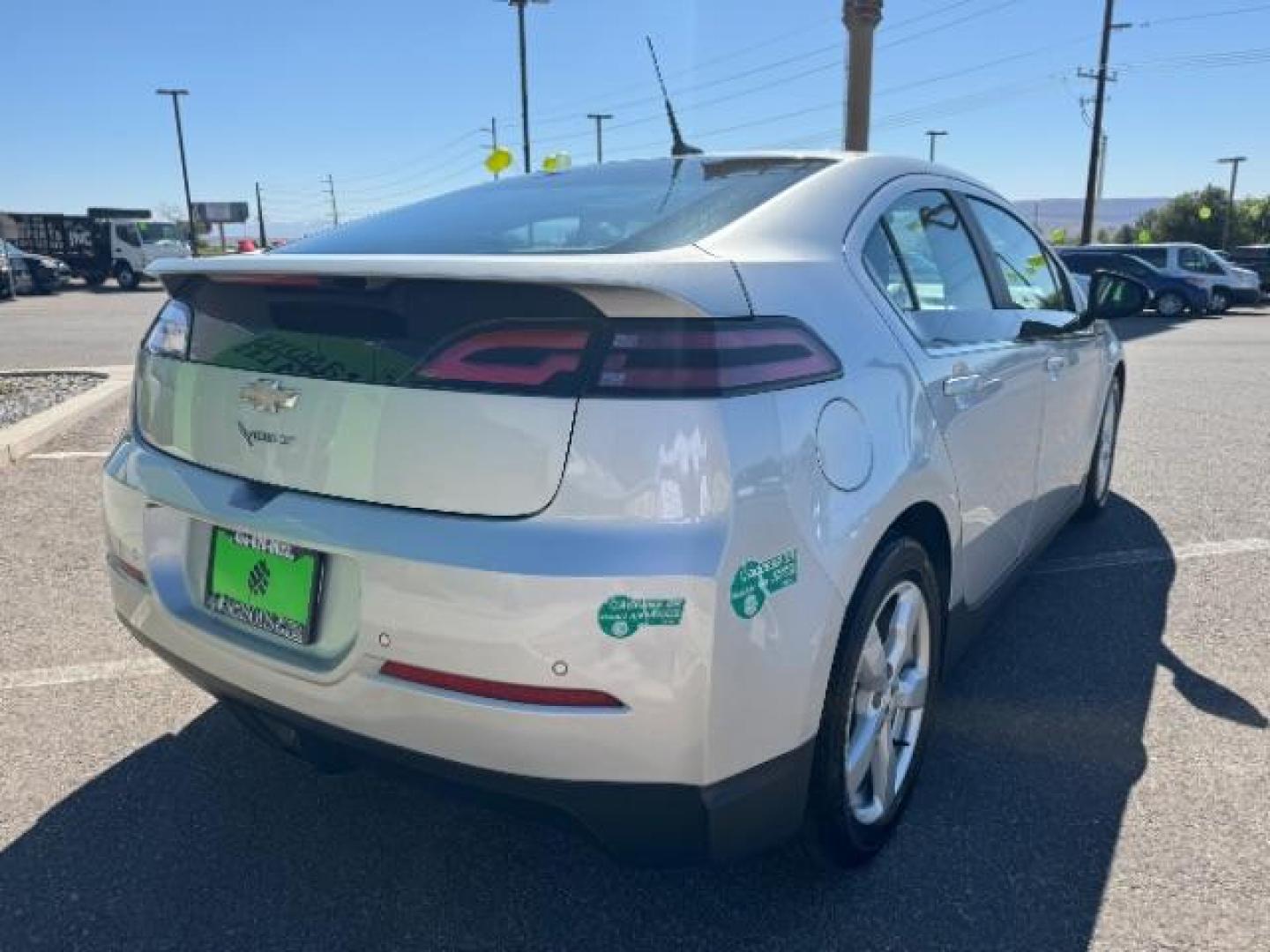 2014 Silver /Black Leather Interior Chevrolet Volt Premium w/ Navigation and LEP (1G1RH6E49EU) with an 1.4L L4 DOHC 16V PLUG-IN HYBRID engine, Continuously Variable Transmission transmission, located at 940 North Main Street, Cedar City, UT, 84720, (435) 628-0023, 37.692936, -113.061897 - Photo#6