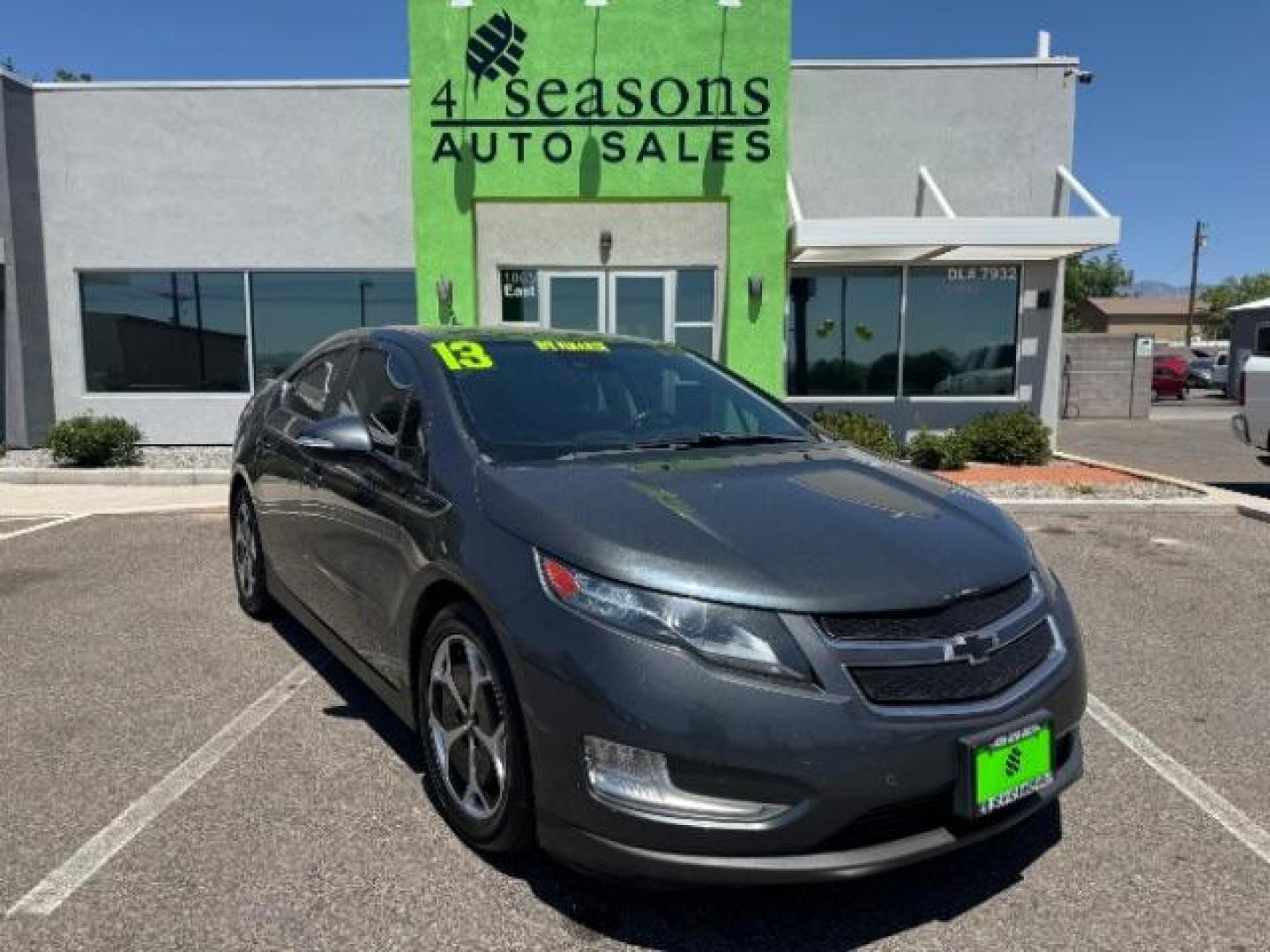 2013 Grey /Black Interior Chevrolet Volt Premium w/ Navigation and LEP (1G1RH6E41DU) with an 1.4L L4 DOHC 16V PLUG-IN HYBRID engine, Continuously Variable Transmission transmission, located at 1865 East Red Hills Pkwy, St. George, 84770, (435) 628-0023, 37.120850, -113.543640 - Photo#0