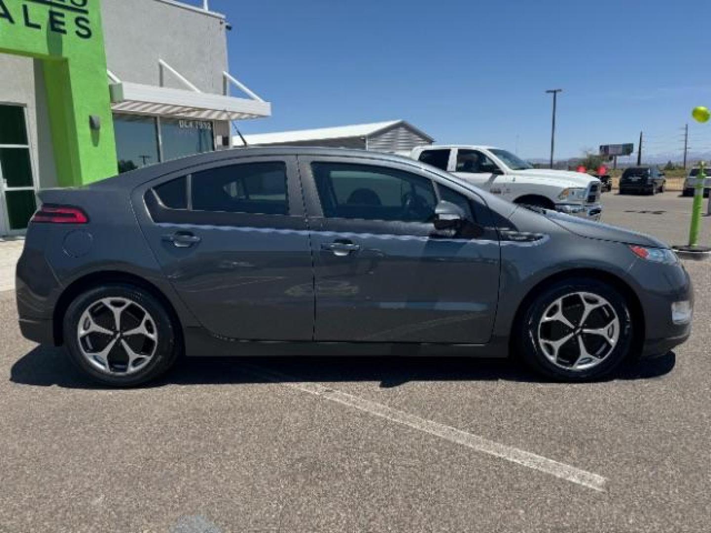 2013 Grey /Black Interior Chevrolet Volt Premium w/ Navigation and LEP (1G1RH6E41DU) with an 1.4L L4 DOHC 16V PLUG-IN HYBRID engine, Continuously Variable Transmission transmission, located at 1865 East Red Hills Pkwy, St. George, 84770, (435) 628-0023, 37.120850, -113.543640 - Photo#7