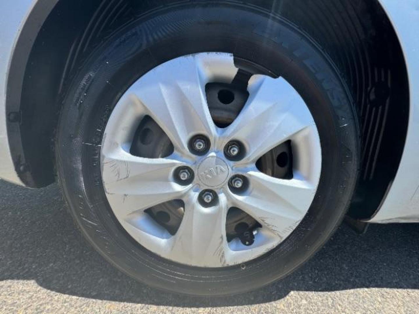 2015 Bright Silver /Gray Kia Forte LX (KNAFK4A62F5) with an 1.8L L4 DOHC 16V engine, 6-Speed Automatic transmission, located at 1865 East Red Hills Pkwy, St. George, 84770, (435) 628-0023, 37.120850, -113.543640 - Photo#9