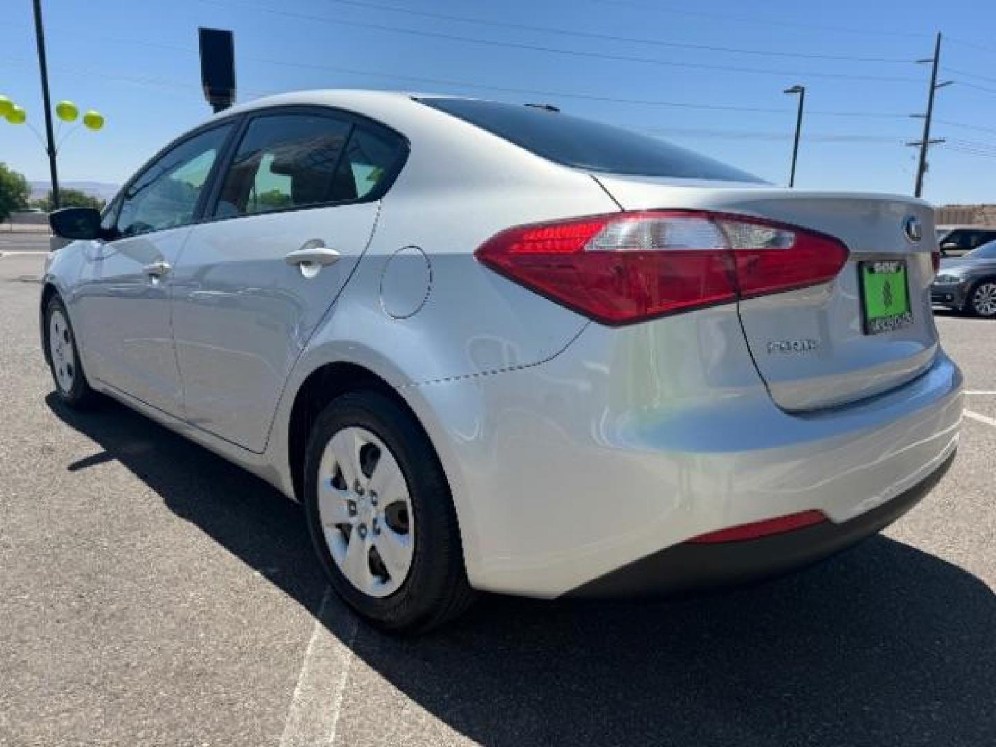 2015 Bright Silver /Gray Kia Forte LX (KNAFK4A62F5) with an 1.8L L4 DOHC 16V engine, 6-Speed Automatic transmission, located at 1865 East Red Hills Pkwy, St. George, 84770, (435) 628-0023, 37.120850, -113.543640 - We specialize in helping ALL people get the best financing available. No matter your credit score, good, bad or none we can get you an amazing rate. Had a bankruptcy, divorce, or repossessions? We give you the green light to get your credit back on the road. Low down and affordable payments that fit - Photo#4