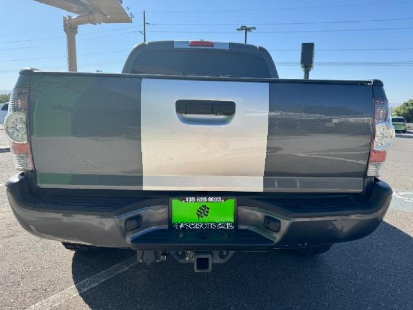 2009 Black Sand Pearl /Graphite Cloth Interior Toyota Tacoma PreRunner Double Cab V6 Auto 2WD (3TMJU62N99M) with an 4.0L V6 DOHC 24V engine, 5-Speed Automatic transmission, located at 1865 East Red Hills Pkwy, St. George, 84770, (435) 628-0023, 37.120850, -113.543640 - We specialize in helping ALL people get the best financing available. No matter your credit score, good, bad or none we can get you an amazing rate. Had a bankruptcy, divorce, or repossessions? We give you the green light to get your credit back on the road. Low down and affordable payments that fit - Photo#3