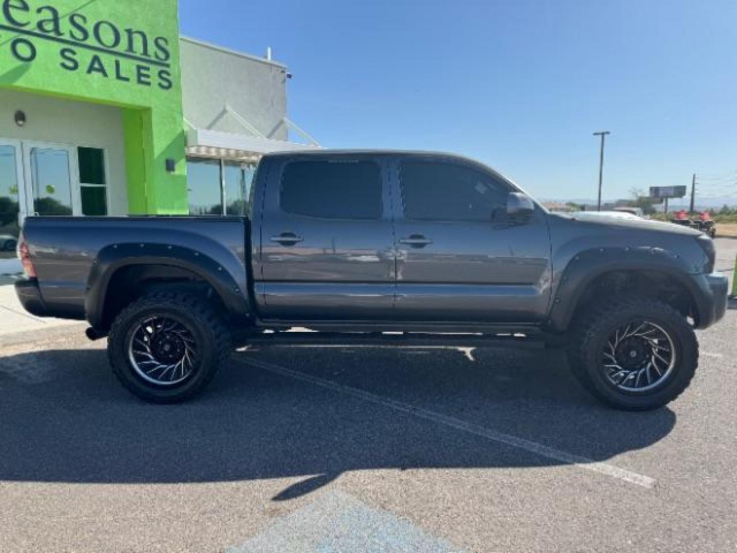 2009 Black Sand Pearl /Graphite Cloth Interior Toyota Tacoma PreRunner Double Cab V6 Auto 2WD (3TMJU62N99M) with an 4.0L V6 DOHC 24V engine, 5-Speed Automatic transmission, located at 1865 East Red Hills Pkwy, St. George, 84770, (435) 628-0023, 37.120850, -113.543640 - We specialize in helping ALL people get the best financing available. No matter your credit score, good, bad or none we can get you an amazing rate. Had a bankruptcy, divorce, or repossessions? We give you the green light to get your credit back on the road. Low down and affordable payments that fit - Photo#5