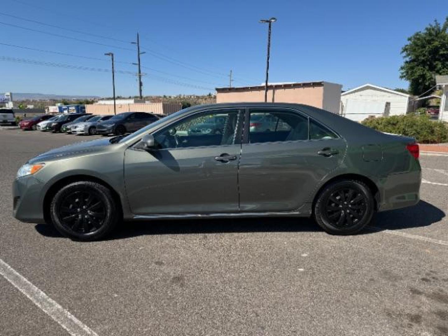 2013 Olive Green Toyota Camry SE (4T4BF1FK8DR) with an 2.5L L4 DOHC 16V engine, 6-Speed Automatic transmission, located at 1865 East Red Hills Pkwy, St. George, 84770, (435) 628-0023, 37.120850, -113.543640 - We specialize in helping ALL people get the best financing available. No matter your credit score, good, bad or none we can get you an amazing rate. Had a bankruptcy, divorce, or repossessions? We give you the green light to get your credit back on the road. Low down and affordable payments that fit - Photo#3