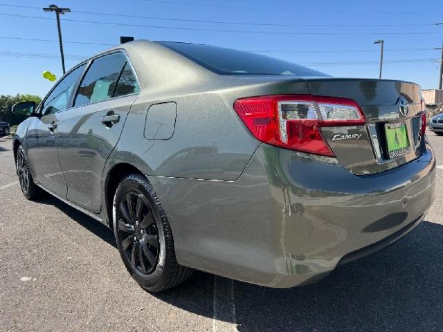 2013 Olive Green Toyota Camry SE (4T4BF1FK8DR) with an 2.5L L4 DOHC 16V engine, 6-Speed Automatic transmission, located at 1865 East Red Hills Pkwy, St. George, 84770, (435) 628-0023, 37.120850, -113.543640 - We specialize in helping ALL people get the best financing available. No matter your credit score, good, bad or none we can get you an amazing rate. Had a bankruptcy, divorce, or repossessions? We give you the green light to get your credit back on the road. Low down and affordable payments that fit - Photo#4