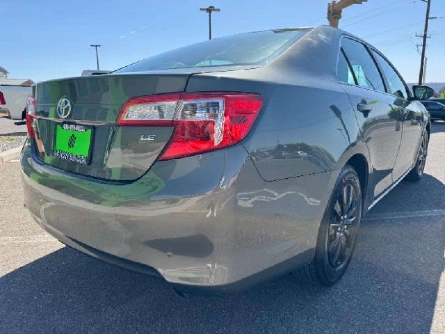 2013 Olive Green Toyota Camry SE (4T4BF1FK8DR) with an 2.5L L4 DOHC 16V engine, 6-Speed Automatic transmission, located at 1865 East Red Hills Pkwy, St. George, 84770, (435) 628-0023, 37.120850, -113.543640 - We specialize in helping ALL people get the best financing available. No matter your credit score, good, bad or none we can get you an amazing rate. Had a bankruptcy, divorce, or repossessions? We give you the green light to get your credit back on the road. Low down and affordable payments that fit - Photo#6